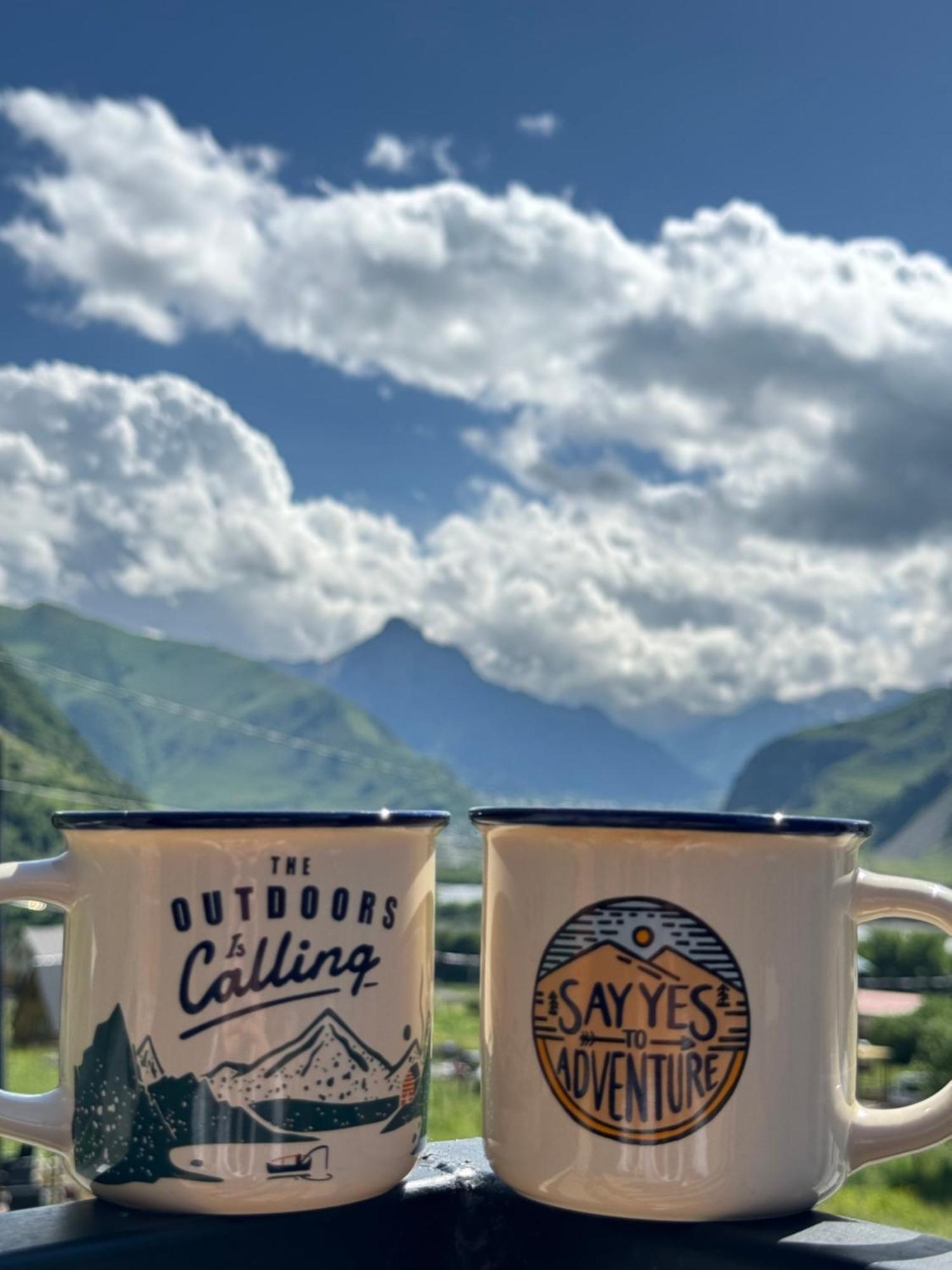 Outdoor Cottages Kazbegi エクステリア 写真